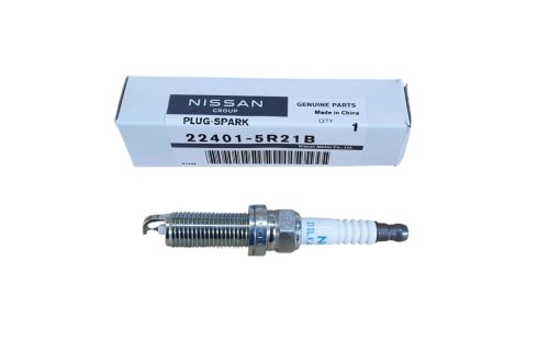 Bougie d'Allumage 224015R21B Renault Clio III 2.0 16V Neuf Origine