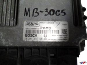 Calculateur Ecu Ford 0281011701 Bosch 4M5112A650YD