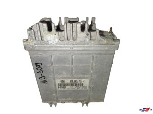 Calculateur Ecu Seat 0281001582 028906021EF Bosch