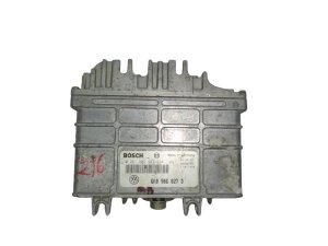 Calculateur  Bosch 0261203933  6K0906027D