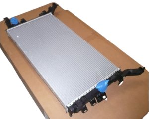 Radiateur Refroidissement Moteur 214100056R Renault Laguna 3 2.0T 3.0 dCi