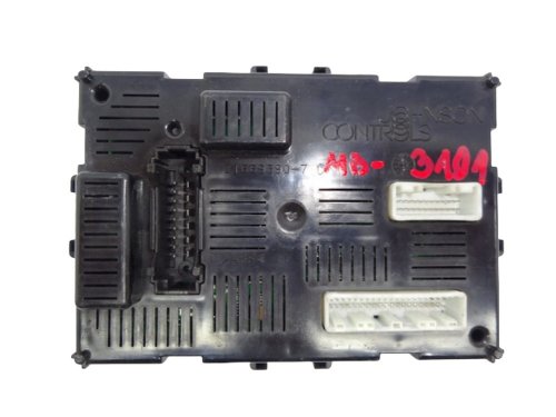 Calculateur BCM L2CR+ 8200652286 Renault Clio 3 Johson Controls 1.4 Occasion