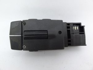 Interrupteur, Commande de Radio au Volant 82 00 058 695 Renault Laguna 2 Neuf Origine