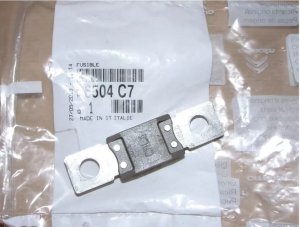 Fusible 32V 6504C7 Nouveau OE PSA