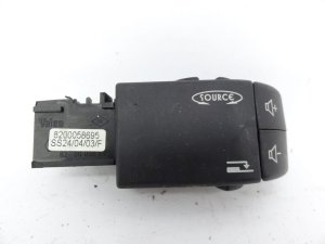 Commande de Radio 8200058695 Renault Clio 2 Lift Neuf Origine