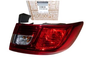Phare De Voiture Droit Arrière 265509846R Clio IV Nouvelle Original Renault