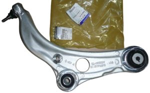 Commande Bras Oscillant Avant Droit Megane 4 RS 545041811R
