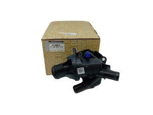 Boitier Thermostat D'eau moteur 110604371R Renault Master III Movano NV 400