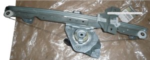 Lève-Vitre Gauche Avant  807213506R Dacia Duster Original 