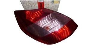 Lampe Arrière Gauche Original 8200127704 Renault Scenic II 