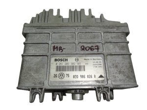 Calculateur Moteur ECU 0261203302 Volkswagen Neuf Origine