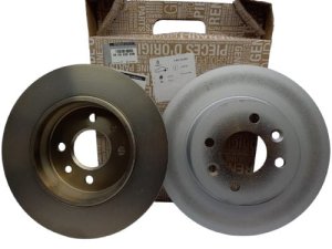 Disques de frein 440A00868R Renault Original 