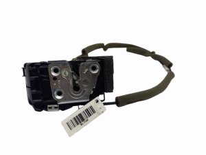 Serrure de porte avant droite 3 broches 805028100R Renault Koleos II