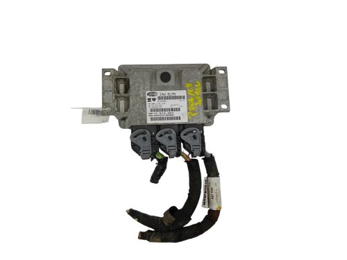 Calculateur  2.0 16v 9663318680  Citroen Peugeot 