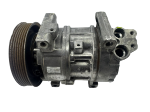 Compresseur de climatisation 1.9 JTD 4472208643 Denso Fiat Stilo