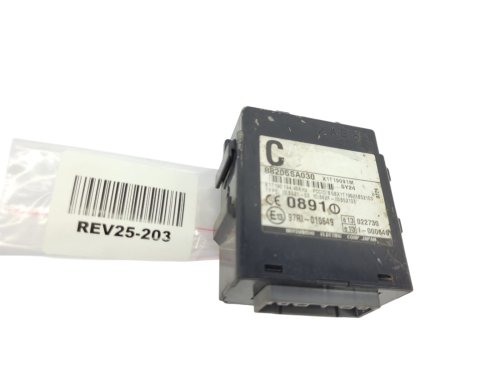 Calculateur 88205SA030 X1T19091M Subaru Mitsubishi