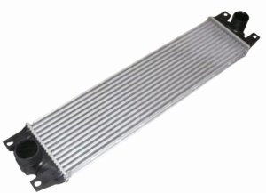Refroidisseur d'air 7701057121 Renault Master II 1.9/2.2/2.5/3.0DCI Original Neuf