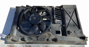 Ventilateur de radiateur avec carter 9680590180 Peugeot 308