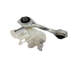 Support Moteur Arrière 1.9DCI 8200493821 Nouvelle OE Renault Megane