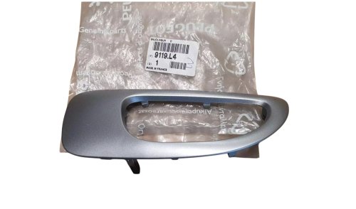 Enjoliveur de Poignée Intérieure Droite 9119.L4 9119L4 Peugeot 307 Neuf d'Origine